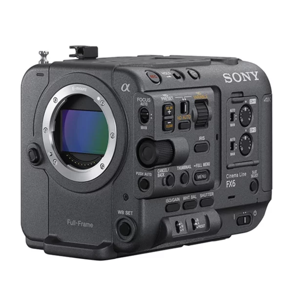 L'appareil photo Sony PXW-FX6 est une caméra professionnelle avec un capteur Exmor R CMOS Super 35 de 10,2 mégapixels, capable d'enregistrement vidéo 4K jusqu'à 120 images par seconde, offrant une flexibilité et une qualité exceptionnelles pour les créateurs de contenu.