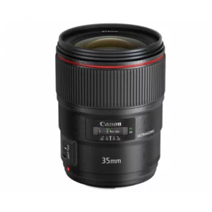 L'objectif Canon EF 35mm f/1.4L II USM combine une ouverture rapide de f/1.4 avec une qualité optique exceptionnelle. Idéal pour les portraits et la photographie en basse lumière, il offre des performances de mise au point rapides et précises grâce à son moteur USM.