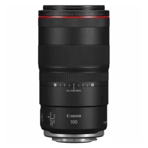 Le Canon RF 100mm f/2.8 L IS USM Macro est un objectif macro haut de gamme conçu pour les appareils photo Canon EOS R. Il offre une qualité optique exceptionnelle avec une mise au point automatique rapide et précise grâce à la technologie USM. Son ouverture maximale de f/2.8 permet de magnifiques effets de flou d'arrière-plan (bokeh), tandis que la stabilisation d'image intégrée aide à capturer des détails nets, même en conditions de faible luminosité.