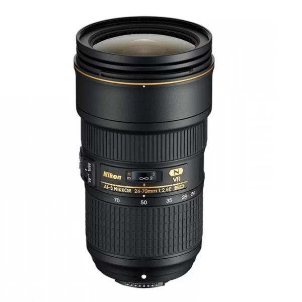 Le Nikon AF-S Nikkor 24-70mm f/2.8E ED VR est un objectif zoom standard professionnel offrant une ouverture maximale rapide de f/2.8. Il est conçu pour les appareils photo Nikon FX (plein format) et DX (format APS-C), idéal pour une variété de styles photographiques incluant les portraits, les paysages et les événements.