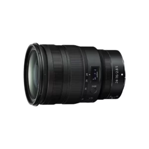 Le Nikon Z 24-70mm f/2.8 S est un objectif polyvalent conçu pour les appareils photo hybrides Nikon Z. Il offre une ouverture rapide f/2.8, une qualité d'image supérieure et une construction robuste pour répondre aux besoins des photographes professionnels.