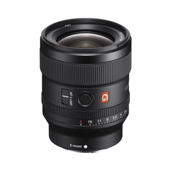 Le Sony FE 24mm f/1.4 GM est un objectif grand-angle haut de gamme pour appareils photo sans miroir plein format. Il offre une ouverture maximale rapide de f/1.4, idéale pour les prises de vue en faible lumière et pour créer un bokeh agréable.