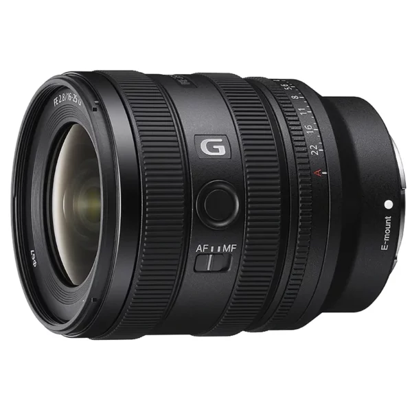 L'objectif Sony 16-35mm f/2.8 G FE est un zoom grand-angle haut de gamme, idéal pour la photographie de paysages et d'architecture. Il offre une ouverture rapide, une qualité d'image exceptionnelle et une construction robuste.