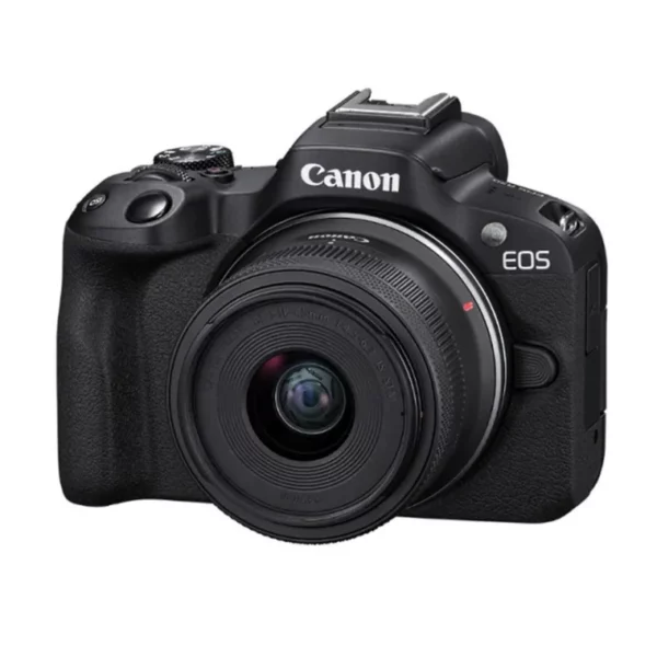 Le Canon EOS R50 avec l'objectif RF-S 18-45mm offre une combinaison idéale de performance et de polyvalence pour les débutants et les vloggers, avec une qualité d'image exceptionnelle et une facilité d'utilisation.